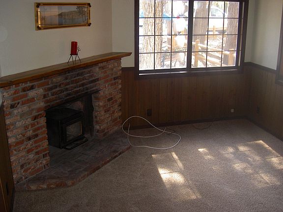 3rd image of 242 Imperial Ave