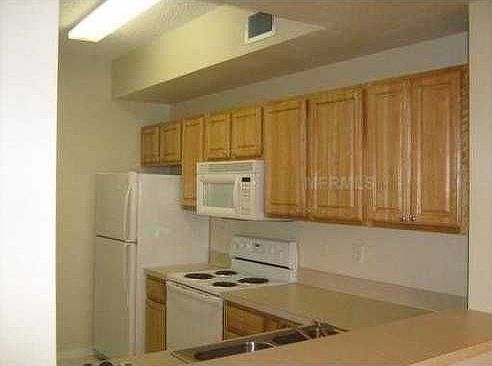 3rd image of 4980 Baraldi Cir Unit 202