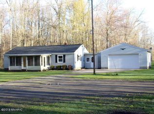 13225 Apple Dr, Nunica, MI 49448