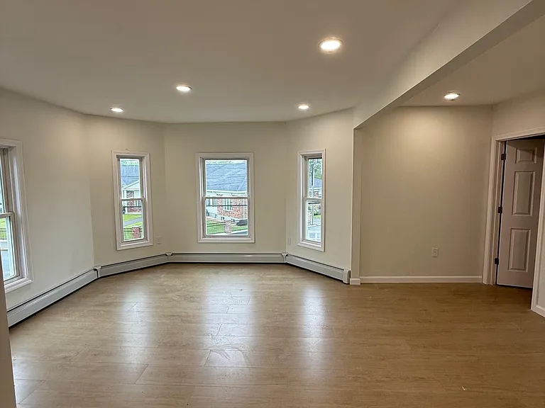 78 Lowell St #2 — Photo 1