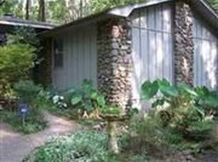 6 Hethwood Rd, Little Rock, AR 72210