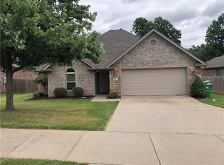 4007 Benjamin Ln, Springdale, AR 72764