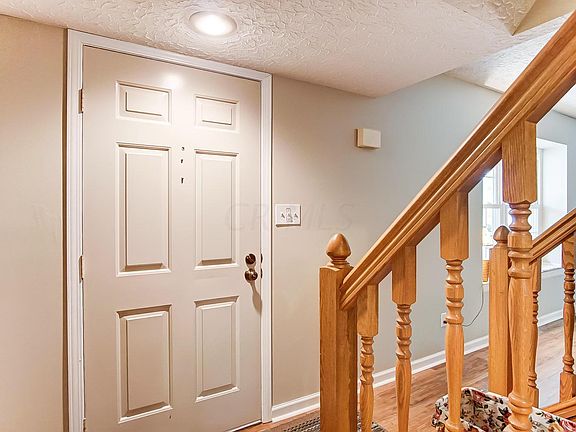 3rd image of 5683 Longford Dr
