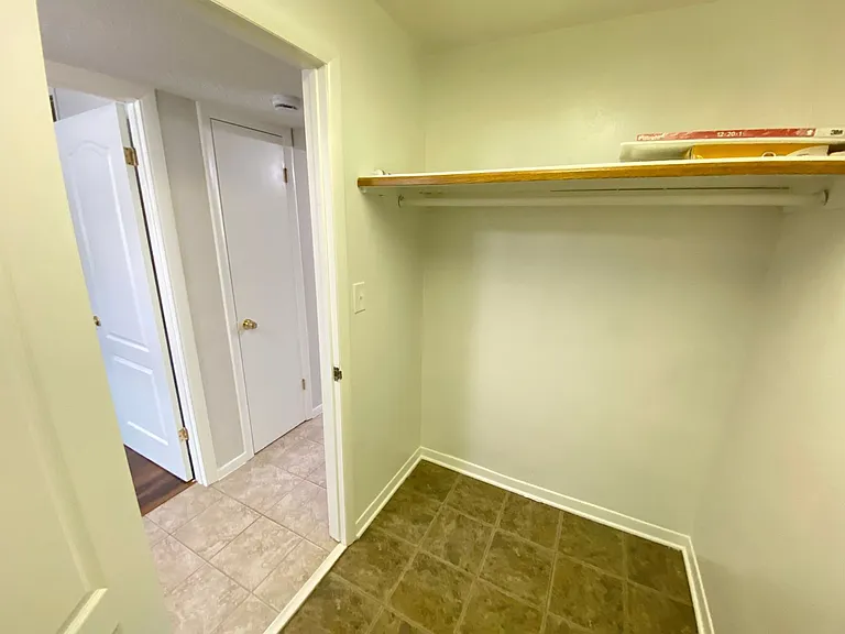 320 Lakeview St #207 — Photo 9