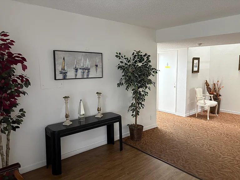 246 E Fern Ave #103 — Photo 8