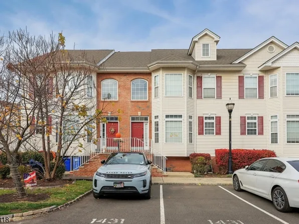 1427 Barnhardt Ln, Rahway City, NJ 07065