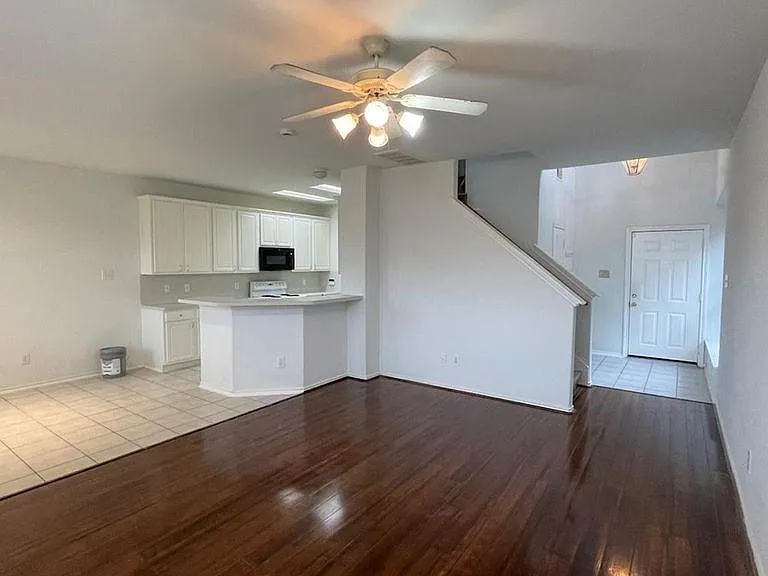 2926 Loganberry Park Ln — Photo 8