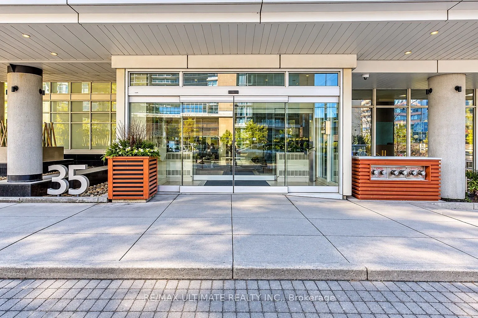 2 bed, $2,750 — Photo 2