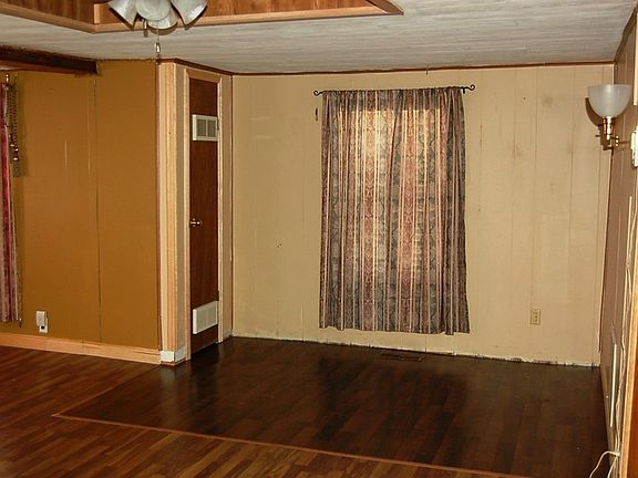5th image of 332 W Ottawa St