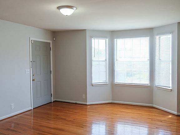 2nd image of 2568 Willowbranch Dr