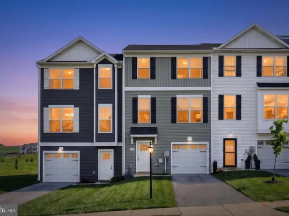 242 Hudson Blvd, Red Lion, PA 17356