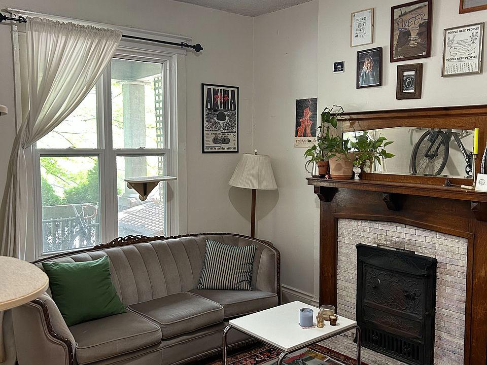 1st image of 1504 Dufferin St #1