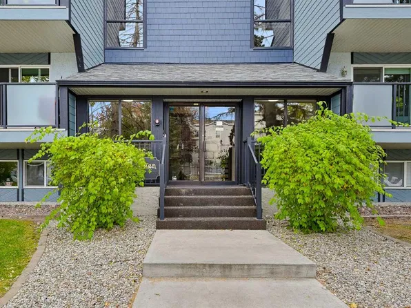617 N 56th Ave SW #201, Calgary, AB T2V 0G9