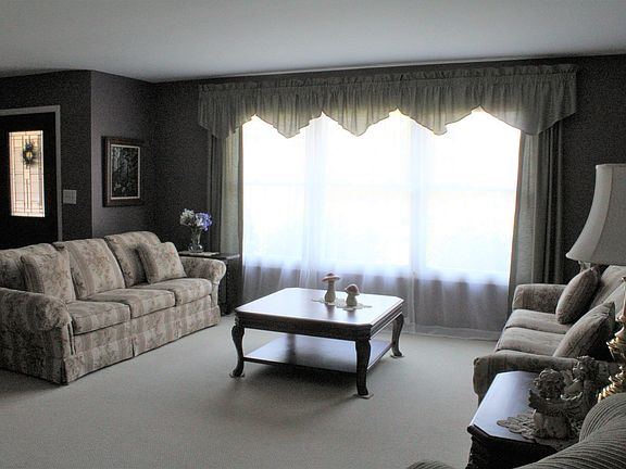 2nd image of 407 N Joyce St