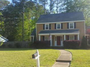 219 Viking Rd, Fayetteville, NC 28303