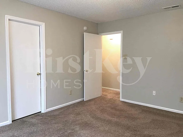 3539 Brandenburg Blvd — Photo 10