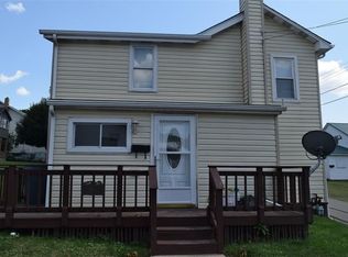 132 Floral Ave, Leechburg, PA 15656