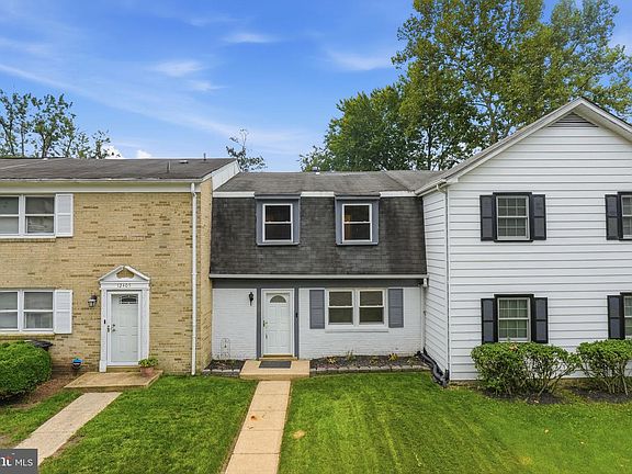 3rd image of 12403 Persimmon Rd