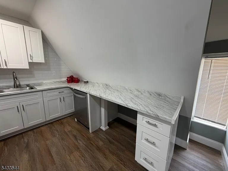 46 Bridge St #C — Photo 4