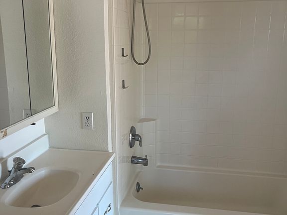 4th image of 4383 Wilson Ave #A