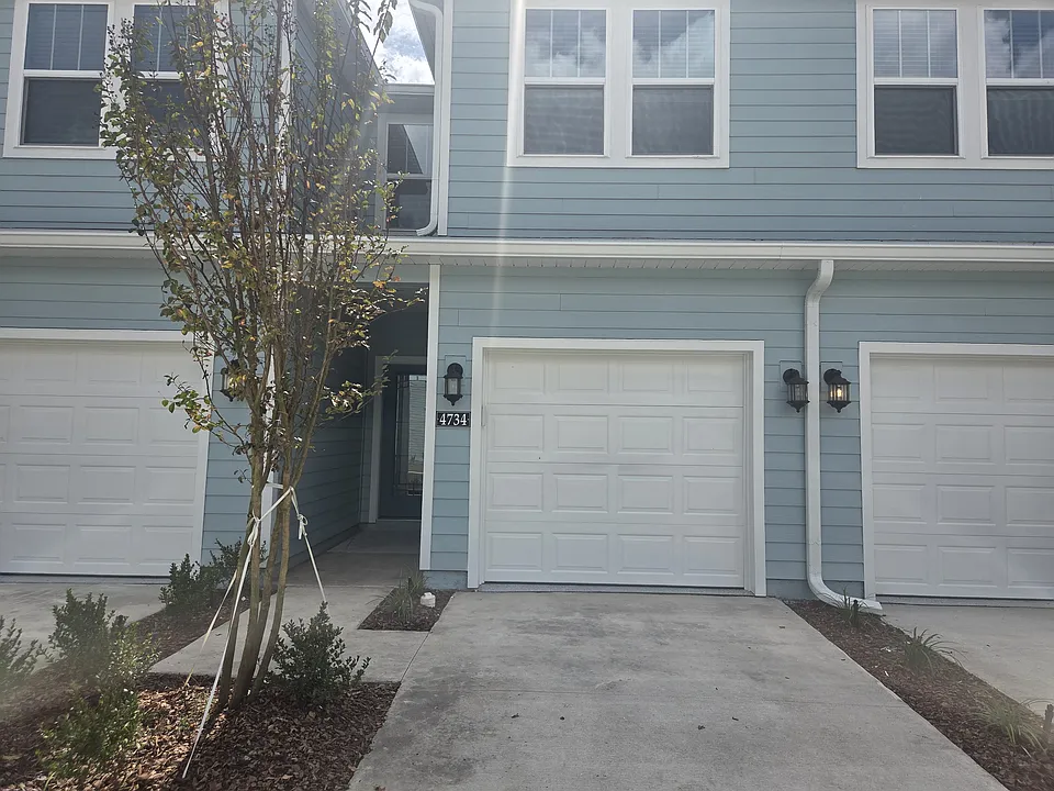 4734 Tigers Eye Ct