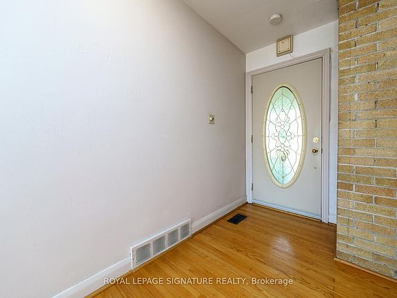 3rd image of 55 Southwell Dr