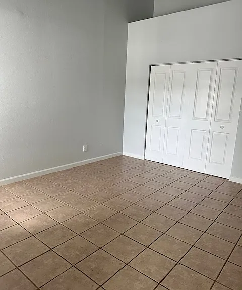 Armenia Gables Cir — Photo 32