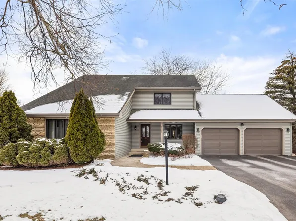 24840 S Hemphill Dr, Elwood, IL 60421
