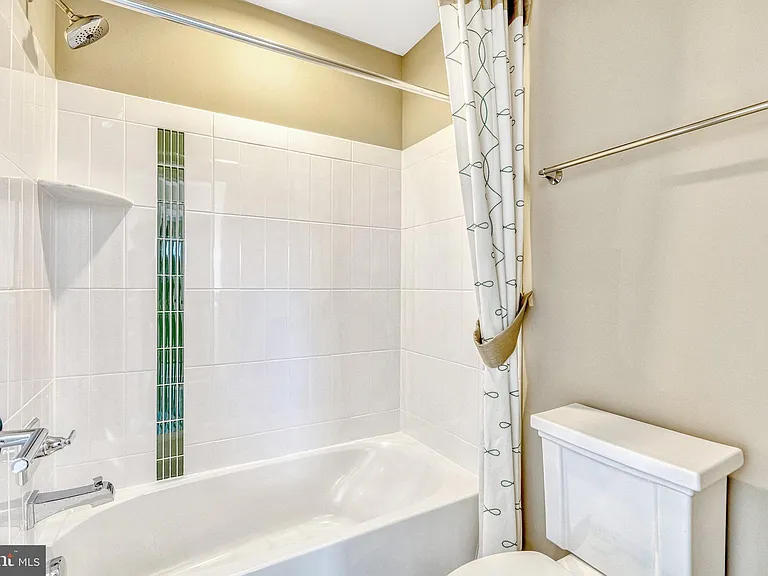 21491 Willow Breeze Sq — Photo 24