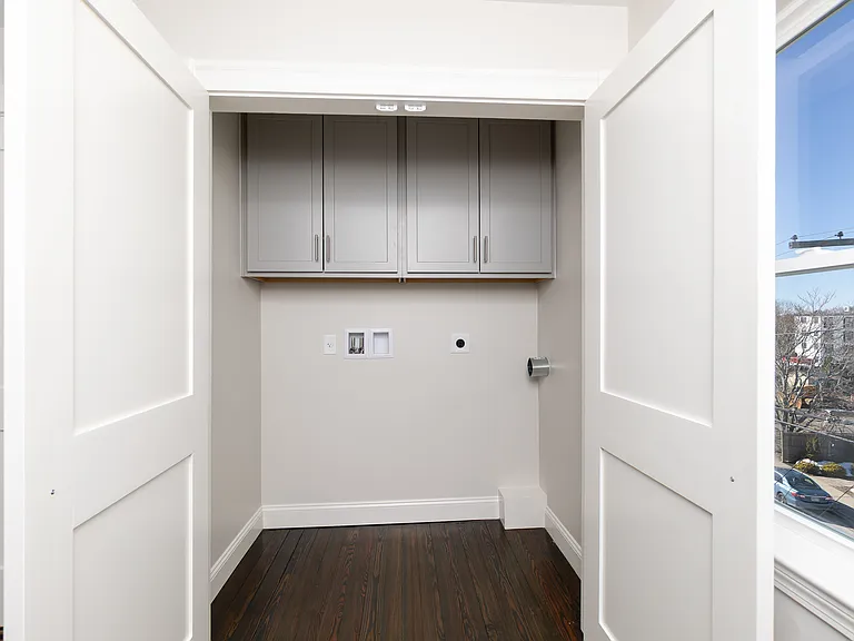 180 Shirley St #3 — Photo 6