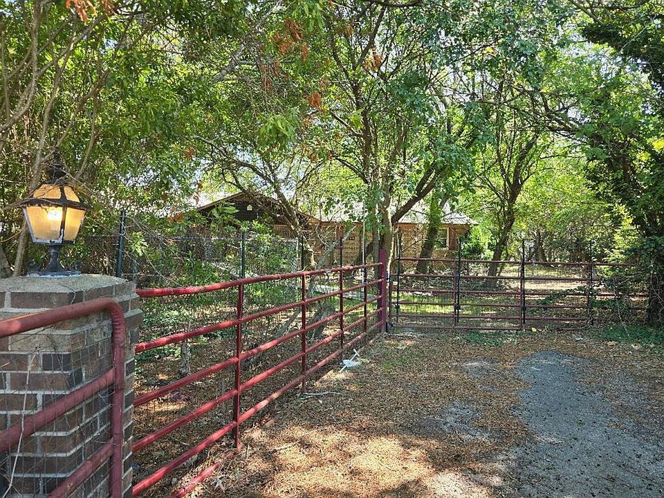 1st image of 17511 Plantation Rd