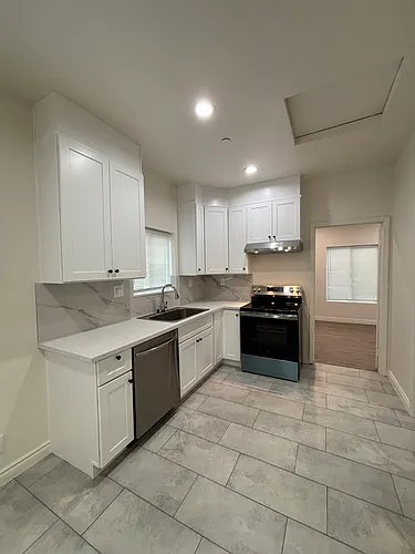 1517 Acacia #A Photo 1