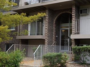 872 Winesap Ct APT 103, Prospect Heights, IL 60070