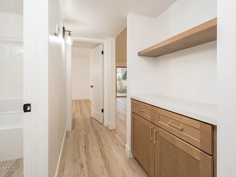 810 E Colter St #A — Photo 10