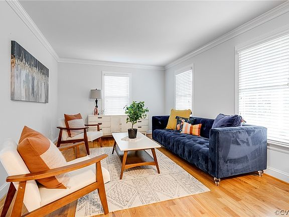 5th image of 4813 Kensington Ave