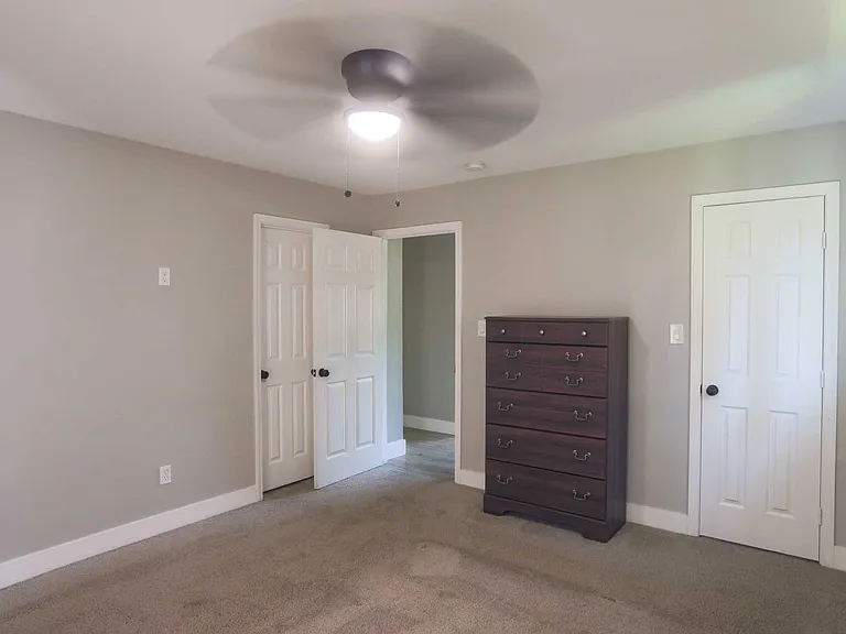 6703 Winfield Rd — Photo 12