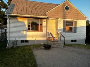 3289 Harlem Rd, Cheektowaga, NY 14225