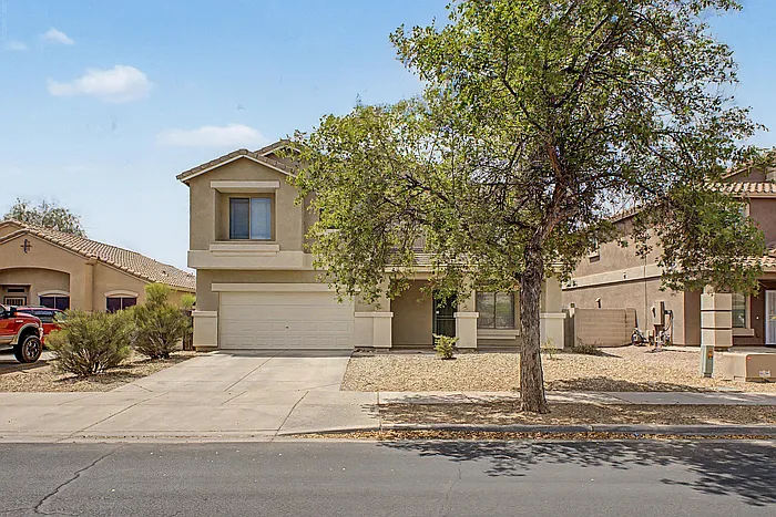 4 bed, 2.5 bath, 2494 sqft, $2,110 — Photo 2