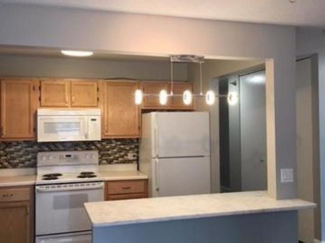 1st image of 200 N Dearborn St Unit 1201