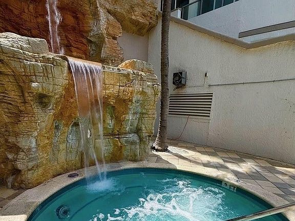 3rd image of 17375 Collins Avenue #1104