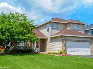 337 Lincoln Dr, Bartlett, IL