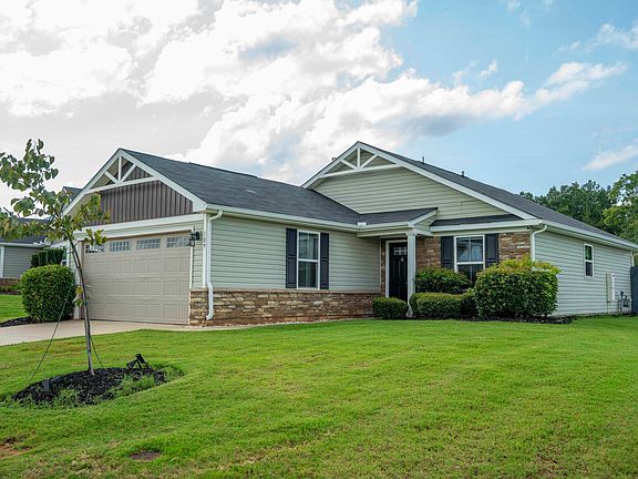 2nd image of 109 Fairmeadow Way