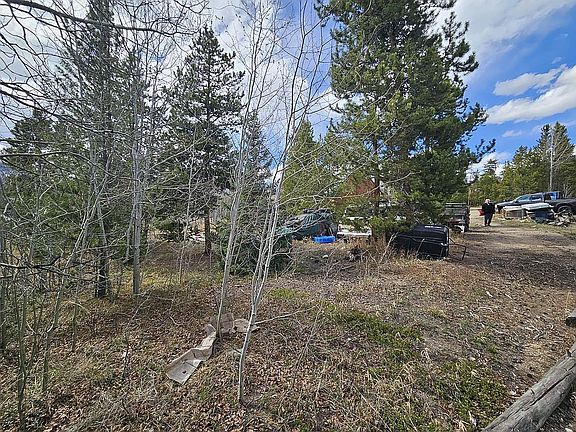 4th image of 214 F Rd