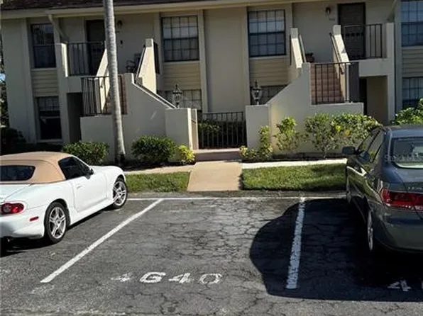 4640 Weybridge St #12, Sarasota, FL 34235