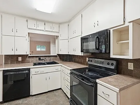 6700 Evergreen Dr — Photo 2