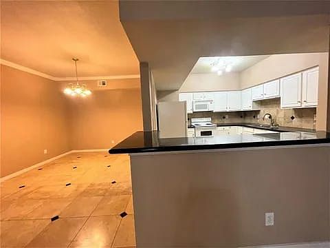 3rd image of 2255 Braeswood Park Dr APT 164