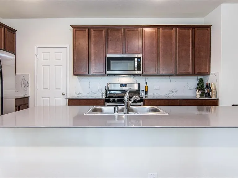 9738 Birdsnest Ct — Photo 2