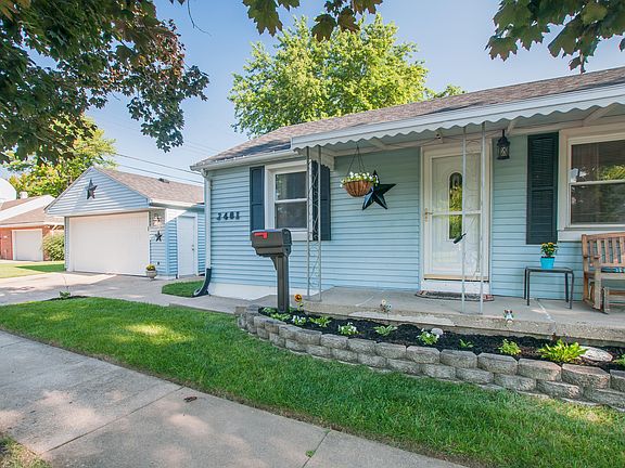 5th image of 2401 Genoa Ave