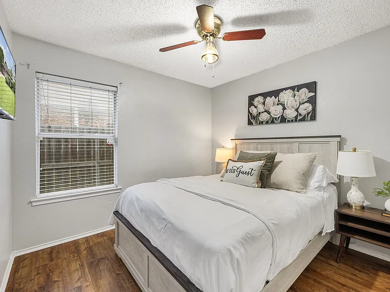 4143 Norway Ln — Photo 23