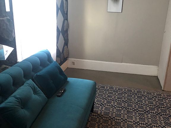3rd image of 1007 Pelton Ct APT 1